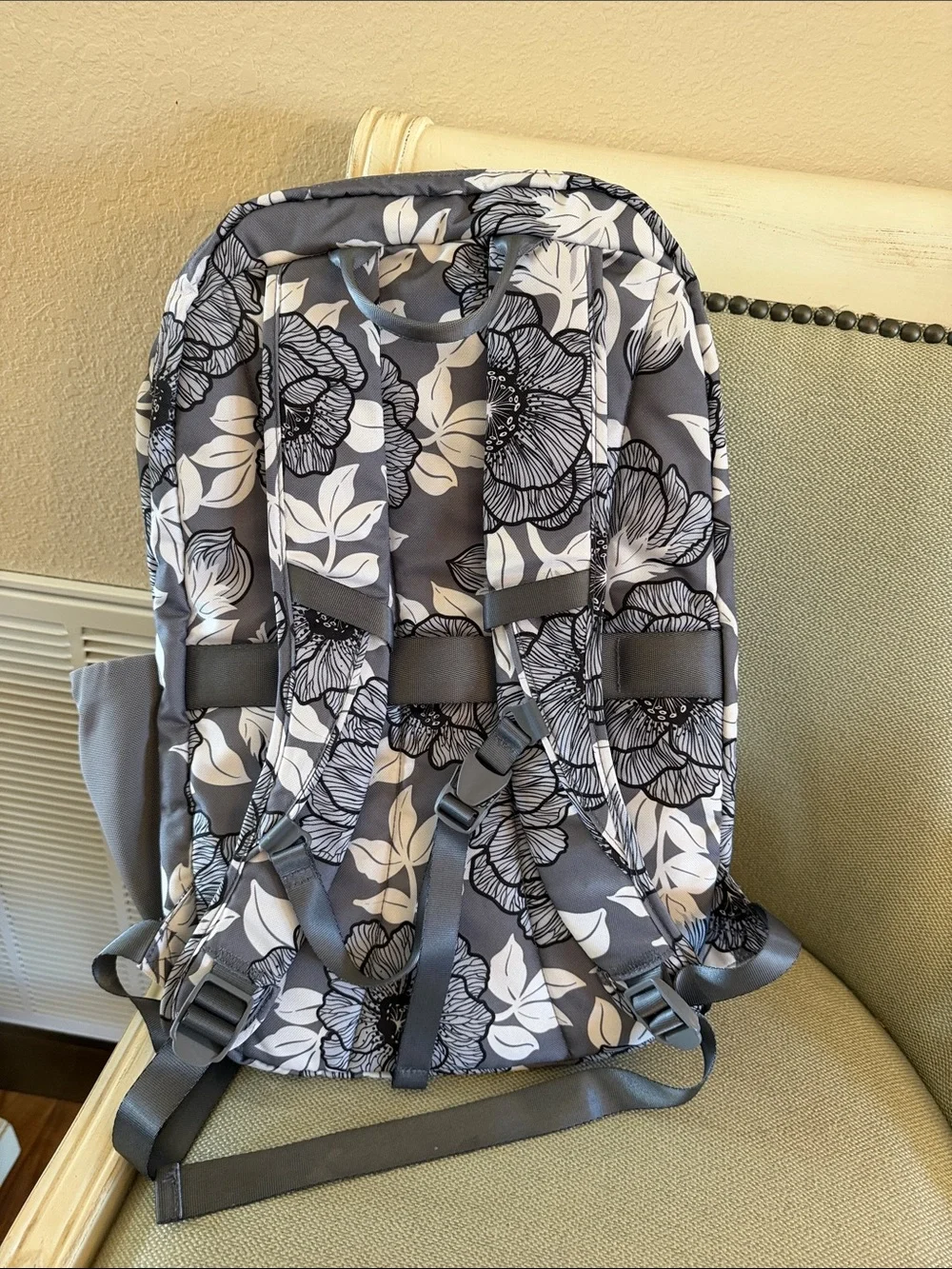 Vera Bradley Lighten Up Essential Large Backpack NWOT